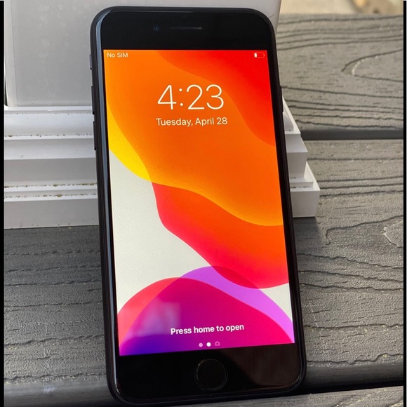 iPhone 7 32GB Unlocked Any Carrier Like New